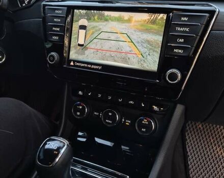 Желтый Шкода Суперб, объемом двигателя 1.97 л и пробегом 240 тыс. км за 17500 $, фото 28 на Automoto.ua