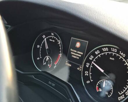 Желтый Шкода Суперб, объемом двигателя 1.97 л и пробегом 240 тыс. км за 17500 $, фото 24 на Automoto.ua