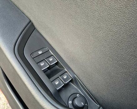 Желтый Шкода Суперб, объемом двигателя 1.97 л и пробегом 240 тыс. км за 17500 $, фото 34 на Automoto.ua