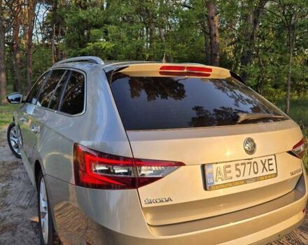Желтый Шкода Суперб, объемом двигателя 1.97 л и пробегом 240 тыс. км за 17500 $, фото 7 на Automoto.ua