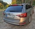 Желтый Шкода Суперб, объемом двигателя 1.97 л и пробегом 240 тыс. км за 17500 $, фото 32 на Automoto.ua