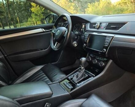 Желтый Шкода Суперб, объемом двигателя 1.97 л и пробегом 240 тыс. км за 17500 $, фото 42 на Automoto.ua