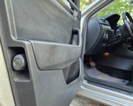 Желтый Шкода Суперб, объемом двигателя 1.97 л и пробегом 240 тыс. км за 17500 $, фото 51 на Automoto.ua