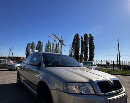 Желтый Шкода Суперб, объемом двигателя 2 л и пробегом 226 тыс. км за 5150 $, фото 13 на Automoto.ua