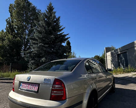 Желтый Шкода Суперб, объемом двигателя 2 л и пробегом 226 тыс. км за 5150 $, фото 12 на Automoto.ua