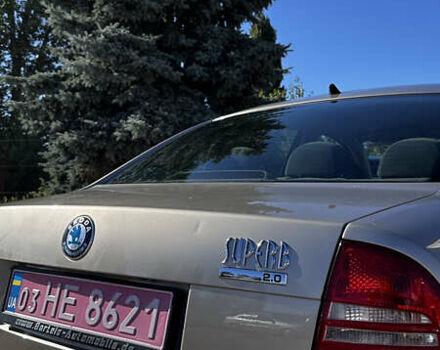 Желтый Шкода Суперб, объемом двигателя 2 л и пробегом 226 тыс. км за 5150 $, фото 7 на Automoto.ua