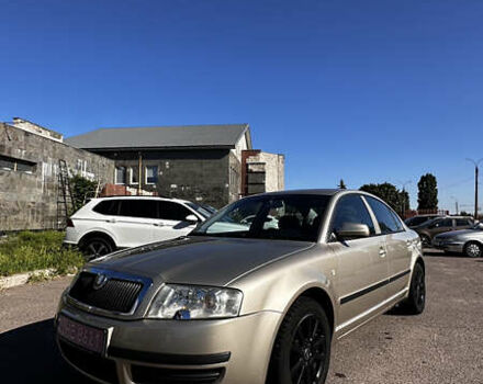 Желтый Шкода Суперб, объемом двигателя 2 л и пробегом 226 тыс. км за 5150 $, фото 16 на Automoto.ua