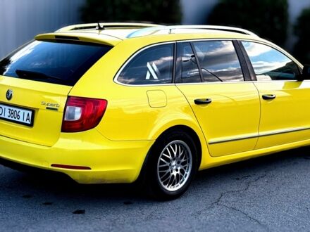 Желтый Шкода Суперб, объемом двигателя 0 л и пробегом 380 тыс. км за 9600 $, фото 1 на Automoto.ua