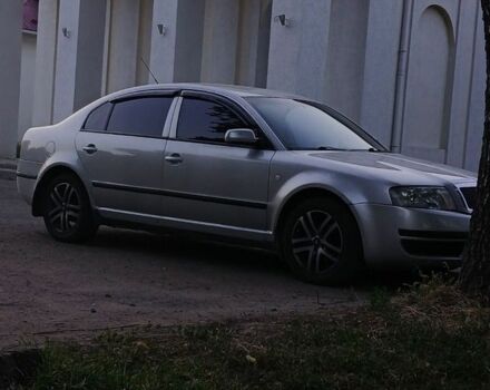 Серый Шкода Суперб, объемом двигателя 1.9 л и пробегом 210 тыс. км за 3570 $, фото 2 на Automoto.ua