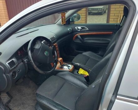 Серый Шкода Суперб, объемом двигателя 1.8 л и пробегом 188 тыс. км за 6000 $, фото 1 на Automoto.ua