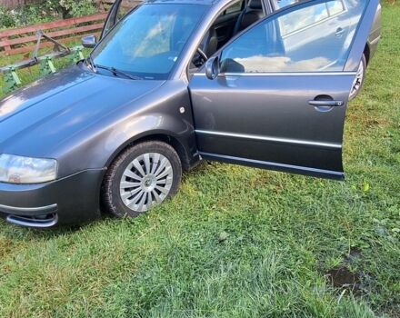 Сірий Шкода Суперб, об'ємом двигуна 2 л та пробігом 360 тис. км за 3000 $, фото 5 на Automoto.ua