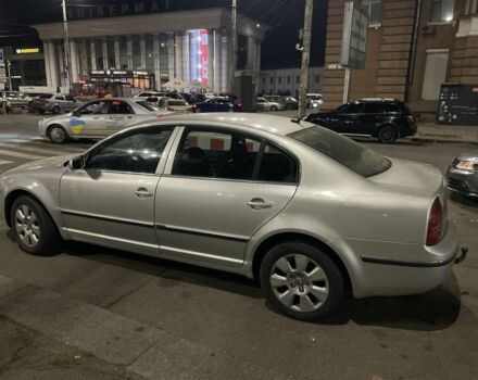 Сірий Шкода Суперб, об'ємом двигуна 2.5 л та пробігом 555 тис. км за 4300 $, фото 2 на Automoto.ua