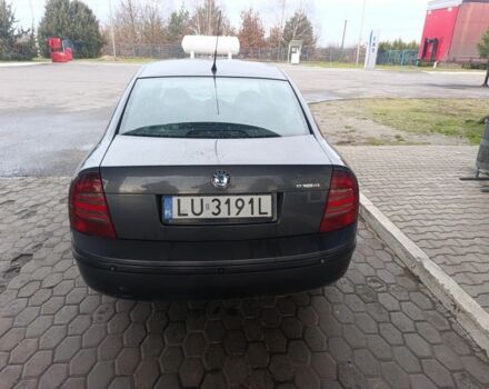 Сірий Шкода Суперб, об'ємом двигуна 2 л та пробігом 335 тис. км за 2400 $, фото 3 на Automoto.ua