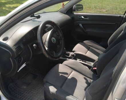 Сірий Шкода Суперб, об'ємом двигуна 1.9 л та пробігом 360 тис. км за 4600 $, фото 6 на Automoto.ua