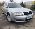 Сірий Шкода Суперб, об'ємом двигуна 1.8 л та пробігом 324 тис. км за 3200 $, фото 1 на Automoto.ua