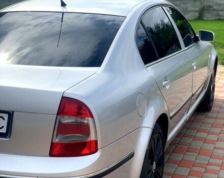 Серый Шкода Суперб, объемом двигателя 1.8 л и пробегом 191 тыс. км за 4550 $, фото 4 на Automoto.ua