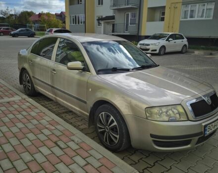 Серый Шкода Суперб, объемом двигателя 1.8 л и пробегом 351 тыс. км за 4650 $, фото 4 на Automoto.ua