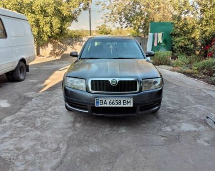 Серый Шкода Суперб, объемом двигателя 1.8 л и пробегом 253 тыс. км за 4500 $, фото 1 на Automoto.ua