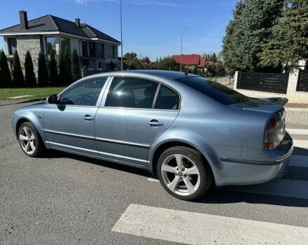 Серый Шкода Суперб, объемом двигателя 2 л и пробегом 270 тыс. км за 1950 $, фото 5 на Automoto.ua