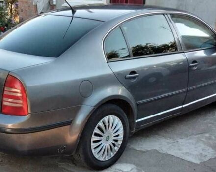 Серый Шкода Суперб, объемом двигателя 1.8 л и пробегом 253 тыс. км за 4500 $, фото 2 на Automoto.ua