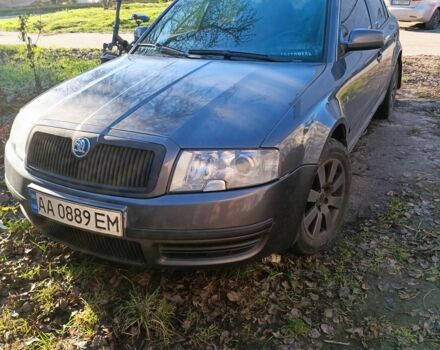 Серый Шкода Суперб, объемом двигателя 1.8 л и пробегом 200 тыс. км за 5300 $, фото 1 на Automoto.ua