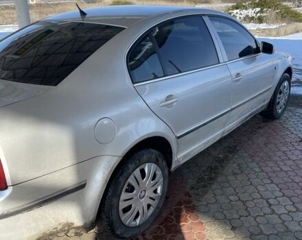 Сірий Шкода Суперб, об'ємом двигуна 2.5 л та пробігом 324 тис. км за 5100 $, фото 1 на Automoto.ua