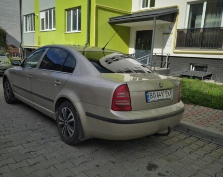 Серый Шкода Суперб, объемом двигателя 1.8 л и пробегом 351 тыс. км за 4650 $, фото 2 на Automoto.ua