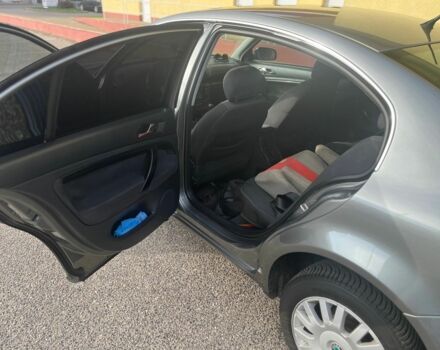 Сірий Шкода Суперб, об'ємом двигуна 1.9 л та пробігом 329 тис. км за 5400 $, фото 4 на Automoto.ua