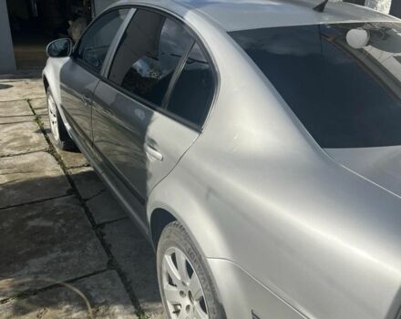 Серый Шкода Суперб, объемом двигателя 1.8 л и пробегом 150 тыс. км за 4300 $, фото 3 на Automoto.ua