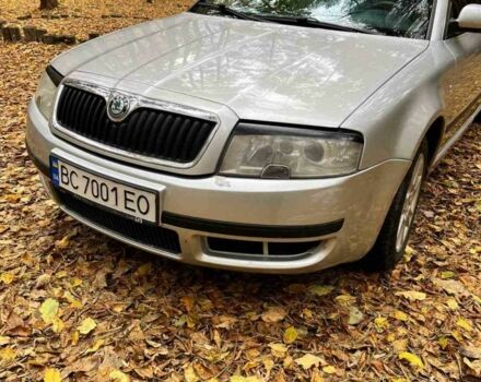 Серый Шкода Суперб, объемом двигателя 1.8 л и пробегом 300 тыс. км за 5300 $, фото 2 на Automoto.ua