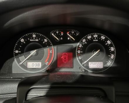 Сірий Шкода Суперб, об'ємом двигуна 2 л та пробігом 258 тис. км за 6200 $, фото 9 на Automoto.ua