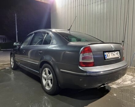 Сірий Шкода Суперб, об'ємом двигуна 2 л та пробігом 258 тис. км за 6200 $, фото 2 на Automoto.ua