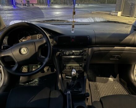 Серый Шкода Суперб, объемом двигателя 1.8 л и пробегом 270 тыс. км за 4199 $, фото 6 на Automoto.ua