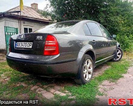 Серый Шкода Суперб, объемом двигателя 1.8 л и пробегом 200 тыс. км за 4500 $, фото 1 на Automoto.ua