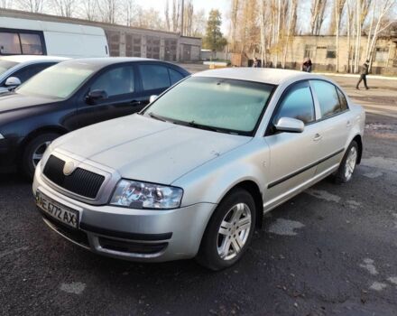 Серый Шкода Суперб, объемом двигателя 1.8 л и пробегом 892 тыс. км за 1991 $, фото 3 на Automoto.ua