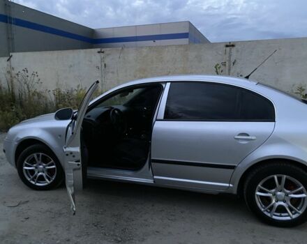 Серый Шкода Суперб, объемом двигателя 1.8 л и пробегом 392 тыс. км за 4600 $, фото 13 на Automoto.ua