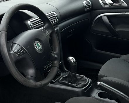 Серый Шкода Суперб, объемом двигателя 1.9 л и пробегом 380 тыс. км за 3250 $, фото 8 на Automoto.ua