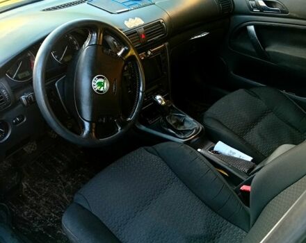 Серый Шкода Суперб, объемом двигателя 1.8 л и пробегом 347 тыс. км за 4300 $, фото 4 на Automoto.ua