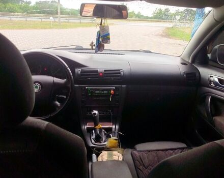 Сірий Шкода Суперб, об'ємом двигуна 1.8 л та пробігом 245 тис. км за 5500 $, фото 9 на Automoto.ua