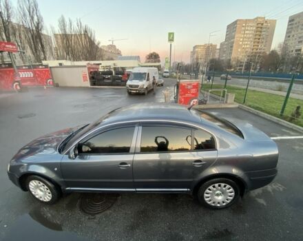 Серый Шкода Суперб, объемом двигателя 1.8 л и пробегом 383 тыс. км за 5000 $, фото 1 на Automoto.ua