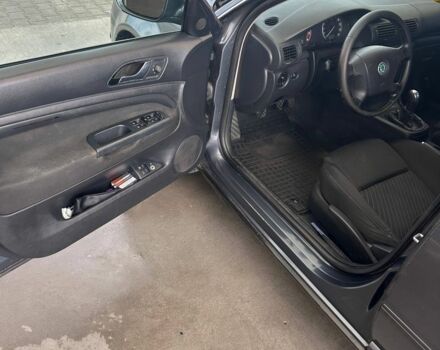 Серый Шкода Суперб, объемом двигателя 1.8 л и пробегом 312 тыс. км за 5100 $, фото 5 на Automoto.ua