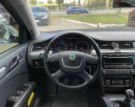 Серый Шкода Суперб, объемом двигателя 2 л и пробегом 266 тыс. км за 10290 $, фото 13 на Automoto.ua