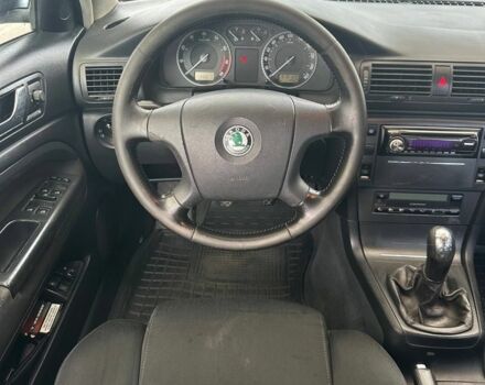 Серый Шкода Суперб, объемом двигателя 1.8 л и пробегом 312 тыс. км за 5100 $, фото 9 на Automoto.ua