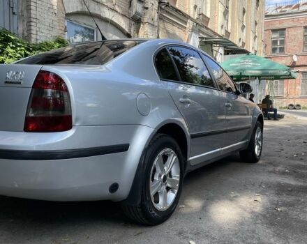 Серый Шкода Суперб, объемом двигателя 1.8 л и пробегом 284 тыс. км за 4600 $, фото 1 на Automoto.ua