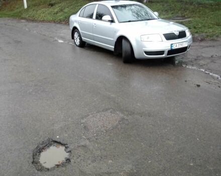 Серый Шкода Суперб, объемом двигателя 1.8 л и пробегом 195 тыс. км за 6200 $, фото 1 на Automoto.ua