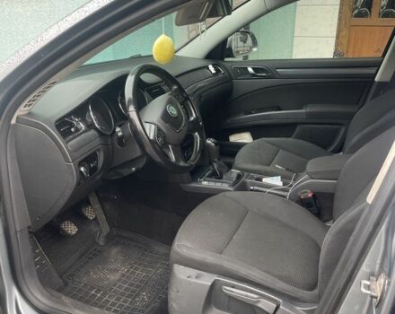 Сірий Шкода Суперб, об'ємом двигуна 2 л та пробігом 249 тис. км за 8700 $, фото 6 на Automoto.ua