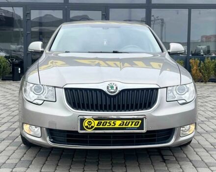 Серый Шкода Суперб, объемом двигателя 2 л и пробегом 269 тыс. км за 10700 $, фото 1 на Automoto.ua
