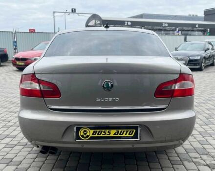 Серый Шкода Суперб, объемом двигателя 2 л и пробегом 269 тыс. км за 10700 $, фото 5 на Automoto.ua