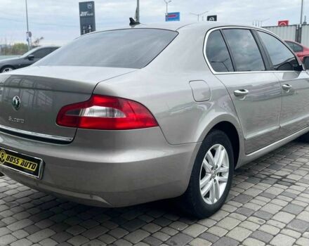 Серый Шкода Суперб, объемом двигателя 2 л и пробегом 269 тыс. км за 10700 $, фото 6 на Automoto.ua