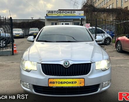 Сірий Шкода Суперб, об'ємом двигуна 2 л та пробігом 316 тис. км за 9300 $, фото 2 на Automoto.ua